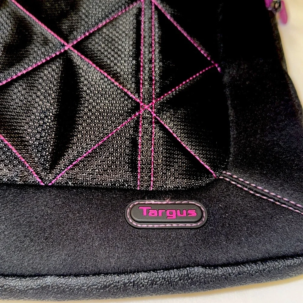 Targus‎ Black and Purple Women's Bag